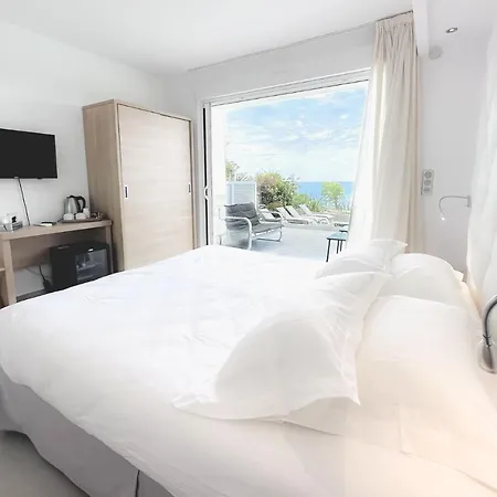 R 3* Calvi (Corsica)
